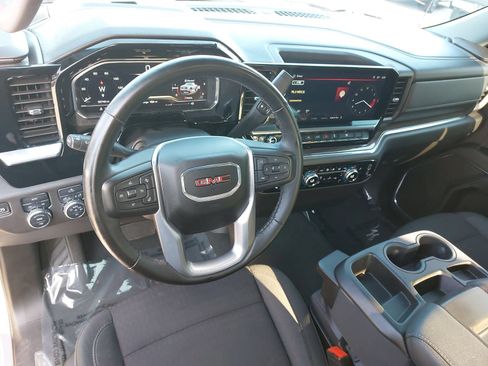 Used 2024 GMC Sierra 1500 Elevation AWD/4WD image 16