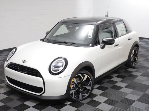 New 2026 MINI Cooper 4-Door Hardtop FWD image 2