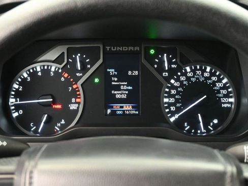 Used 2025 Toyota Tundra SR5 w/ SR5 Convenience Package AWD/4WD image 9