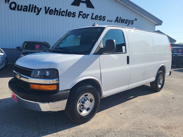 Used 2019 Chevrolet Express 2500 w/ Driver Convenience Package RWD image 14