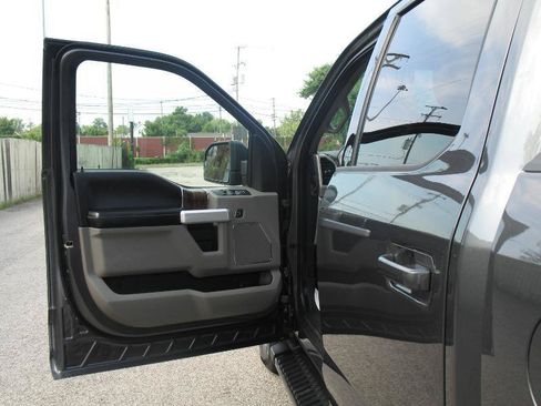 Used 2018 Ford F150 Lariat AWD/4WD image 14