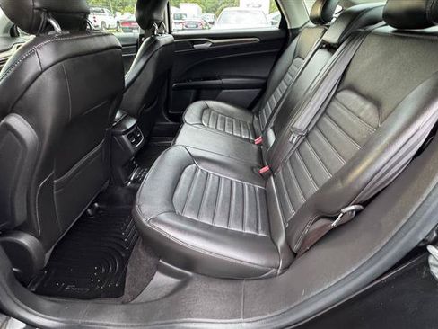Used 2013 Ford Fusion SE FWD image 37