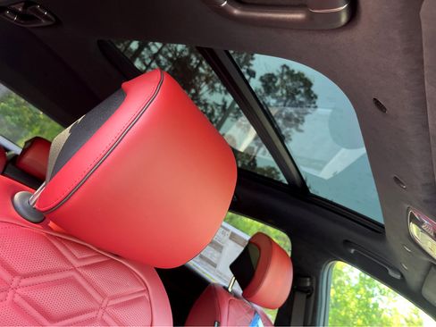 New 2025 Genesis GV80 3.5T e-SC image 13