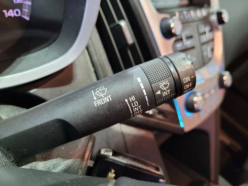 Used 2014 Chevrolet Equinox LT image 37