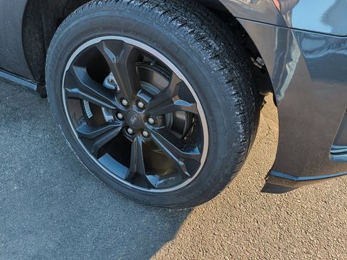 Used 2023 Ford Expedition Max Limited image 5