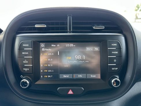 Used 2021 Kia Soul S image 24