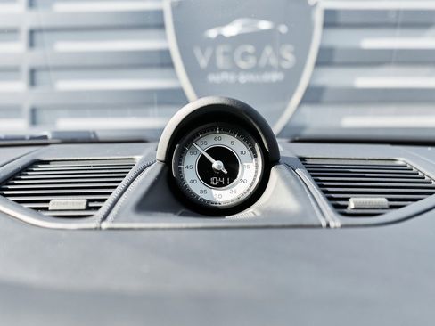 Used 2024 Porsche 911 Turbo image 65