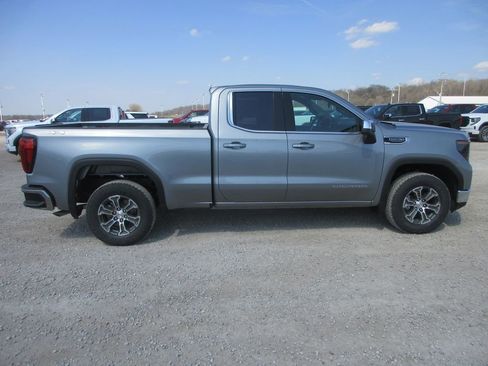New 2026 GMC Sierra 1500 SLE AWD/4WD image 3