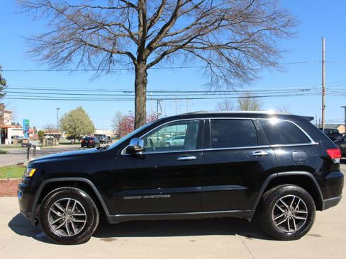 Used 2018 Jeep Grand Cherokee Limited image 6