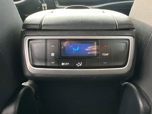 Certified 2019 Toyota Highlander LE image 19