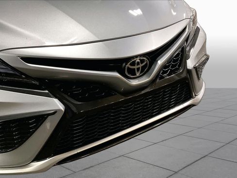 Used 2021 Toyota Camry XSE FWD image 30