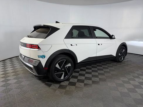 Used 2025 Hyundai Ioniq 5 SE RWD image 7