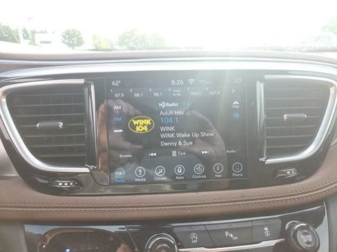 Used 2018 Chrysler Pacifica Limited FWD image 6
