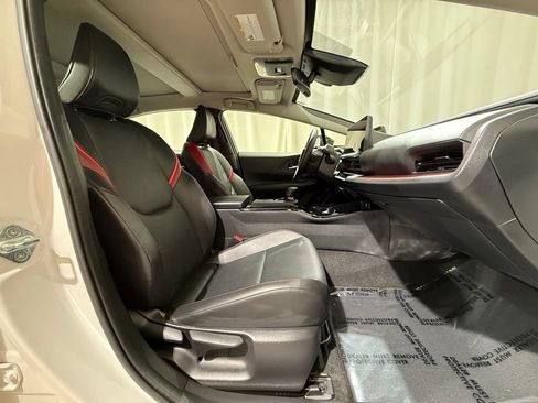 Certified 2024 Toyota Prius Prime FWD image 22