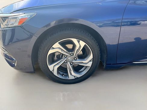 Used 2019 Honda Accord EX image 28