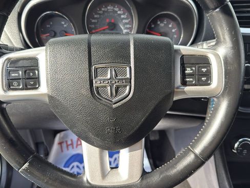 Used 2013 Dodge Avenger SXT image 12