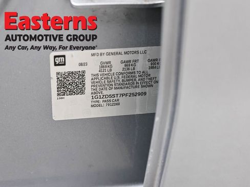 Used 2023 Chevrolet Malibu LT image 35