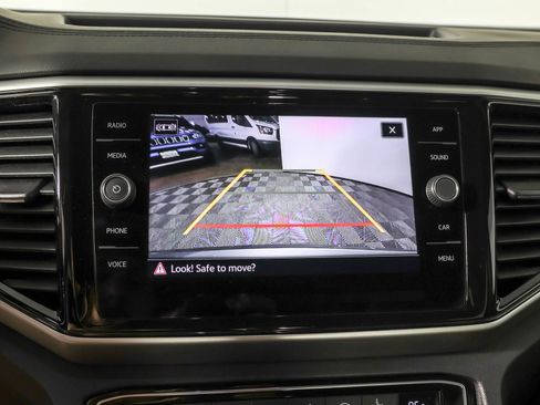 Used 2023 Volkswagen Atlas SE w/ Black Wheel Package AWD/4WD image 8