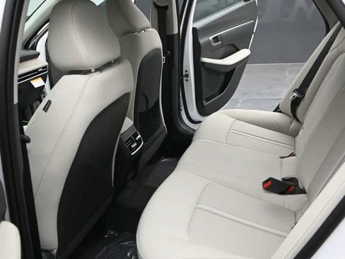 New 2026 Hyundai Sonata SEL FWD image 16