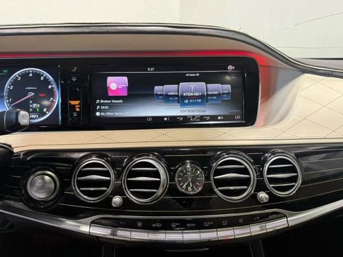 Used 2016 Mercedes-Benz Maybach S 600 image 23