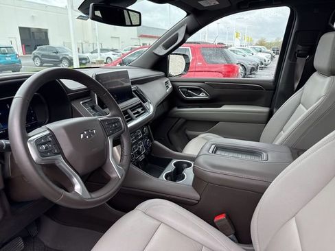 Used 2024 Chevrolet Tahoe Z71 w/ Luxury Package image 17