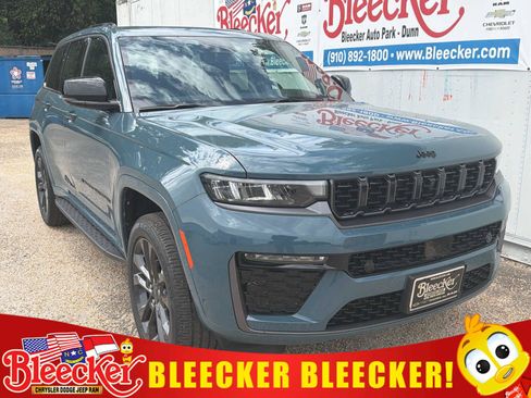 New 2026 Jeep Grand Cherokee Limited AWD/4WD image 1