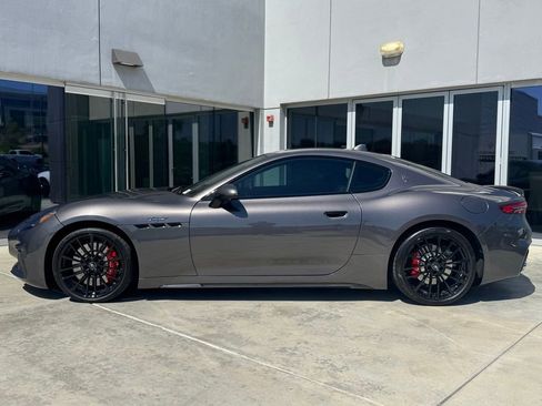 Certified 2024 Maserati GranTurismo Trofeo AWD/4WD image 5