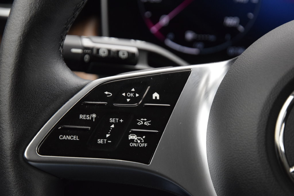 Certified 2025 Mercedes-Benz GLC 350e 4MATIC image 23