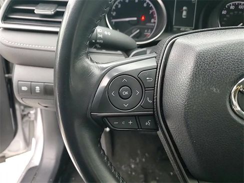 Used 2024 Toyota Camry SE image 14