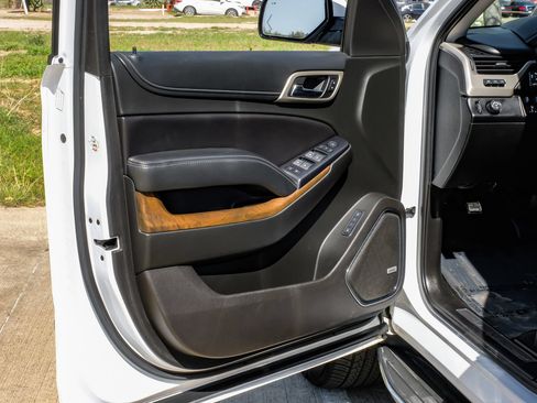 Used 2018 GMC Yukon Denali RWD image 50