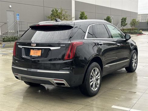 Used 2023 Cadillac XT5 Premium Luxury image 3