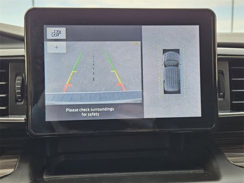 Used 2020 Ford Explorer Limited image 14