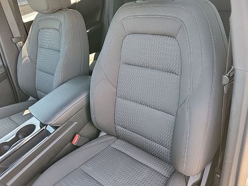 Used 2025 Chevrolet Equinox LT FWD image 12