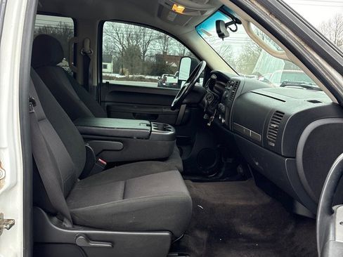 Used 2014 Chevrolet Silverado 2500 LT w/ Suspension Package, Off-Road image 11