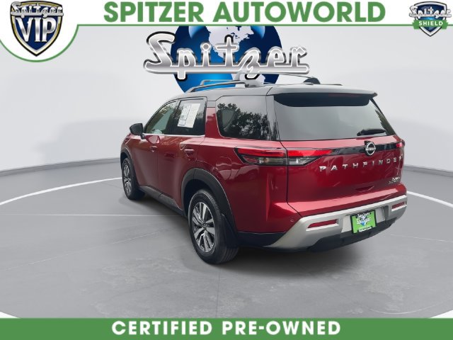 Used 2024 Nissan Pathfinder SL AWD/4WD image 12