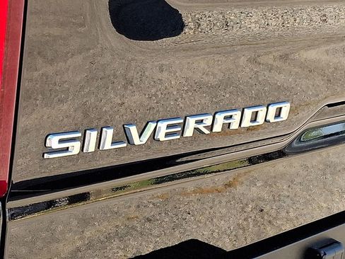 Certified 2022 Chevrolet Silverado 1500 High Country w/ Technology Package AWD/4WD image 34