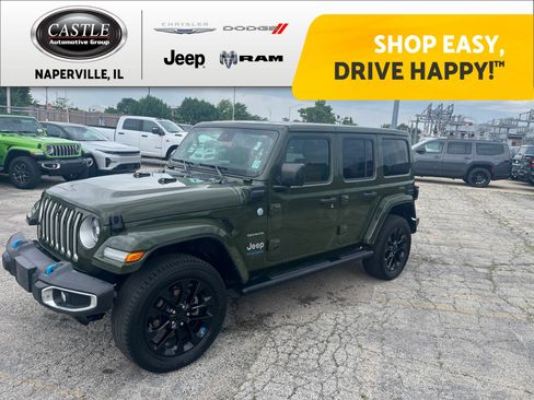 Used 2022 Jeep Wrangler Unlimited Sahara w/ Cold Weather Group AWD/4WD image 1
