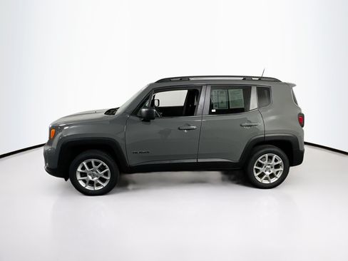 Used 2022 Jeep Renegade Latitude w/ Convenience Group AWD/4WD image 8