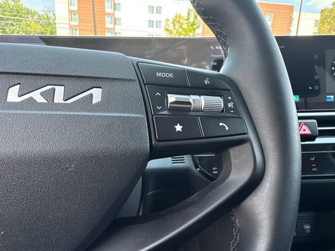 Used 2026 Kia Sportage LX w/ LX Convenience Package FWD image 22