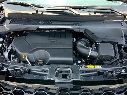 New 2025 Land Rover Discovery Sport S image 9