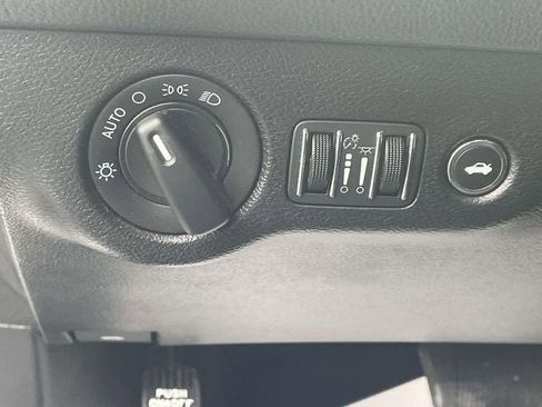 Used 2023 Dodge Challenger SXT image 20