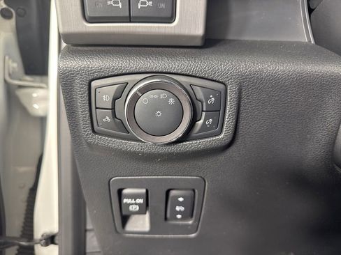 Used 2020 Ford F150 Platinum w/ Equipment Group 701A Luxury image 25