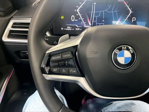 Used 2025 BMW 330i xDrive Sedan AWD/4WD image 23