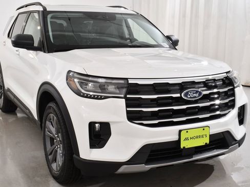 New 2026 Ford Explorer Active AWD/4WD image 4