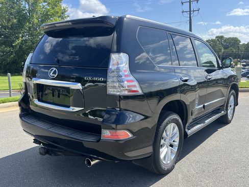 Used 2019 Lexus GX 460 Premium w/ Premium Package AWD/4WD image 9