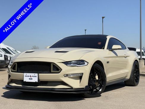 Used 2018 Ford Mustang GT Premium image 2