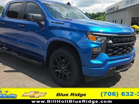 Used 2024 Chevrolet Silverado 1500 Custom w/ Turbomax Blackout Package AWD/4WD image 1