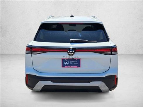 Used 2026 Volkswagen Tiguan S FWD image 7