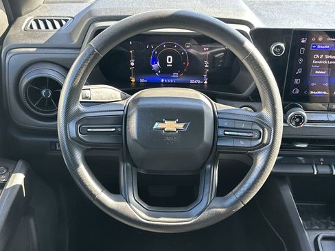 Used 2023 Chevrolet Colorado W/T RWD image 19