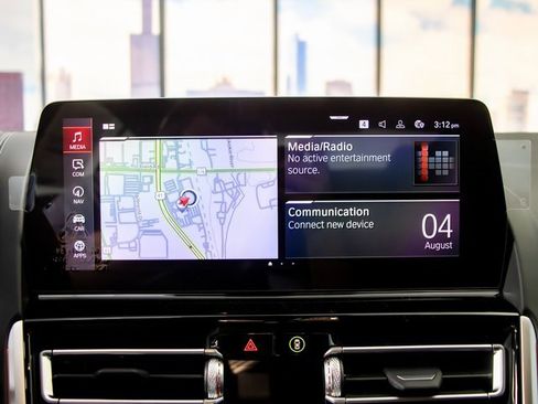 New 2025 BMW M8 Competition image 18